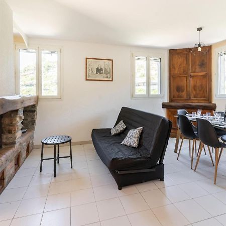 Cosy Holiday Home In Minerve With Garden Exterior photo
