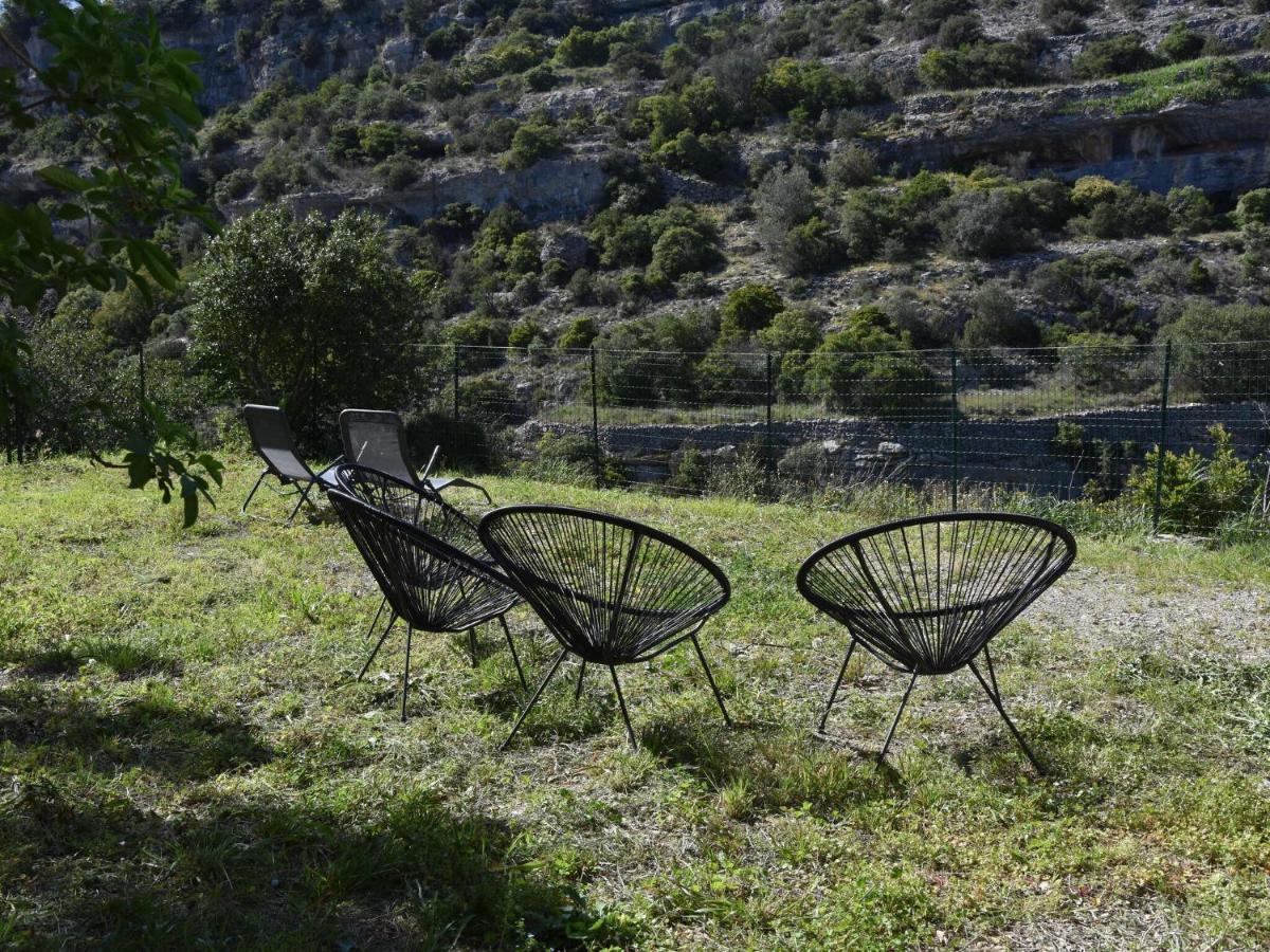 Cosy Holiday Home In Minerve With Garden Exterior photo